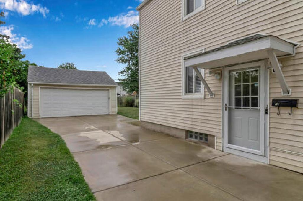 Gorgeous 2 Queen Bedroom Lower Apartment In North Buffalo With Free Driveway Parking Exterior foto